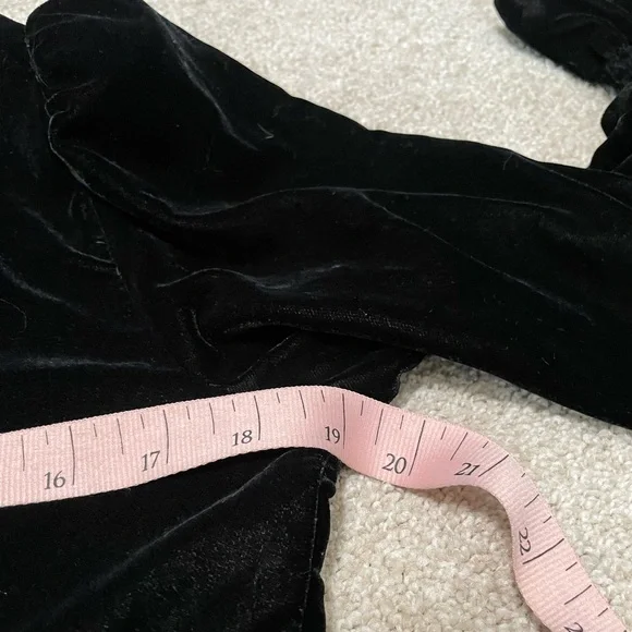 Zara Black Velvet Puff Shoulder Mini Dress - Picture 10 of 10